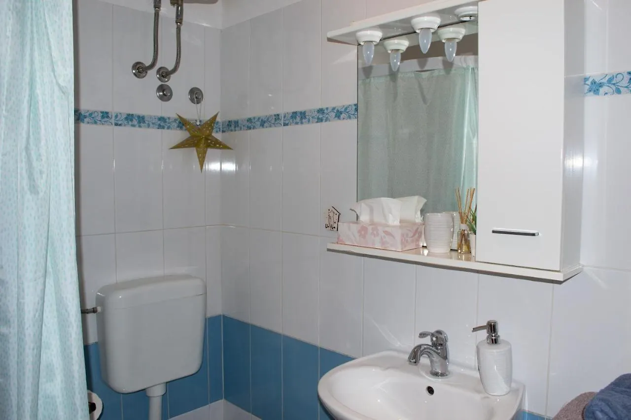 Studio Apartment Kontiki Rijeka Croatia