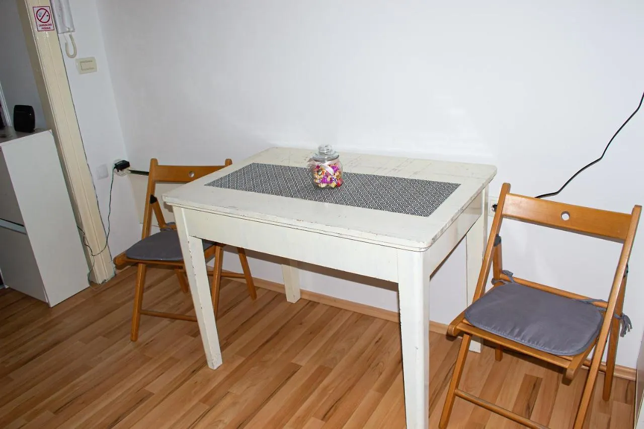 Studio Apartment Kontiki Rijeka Croatia