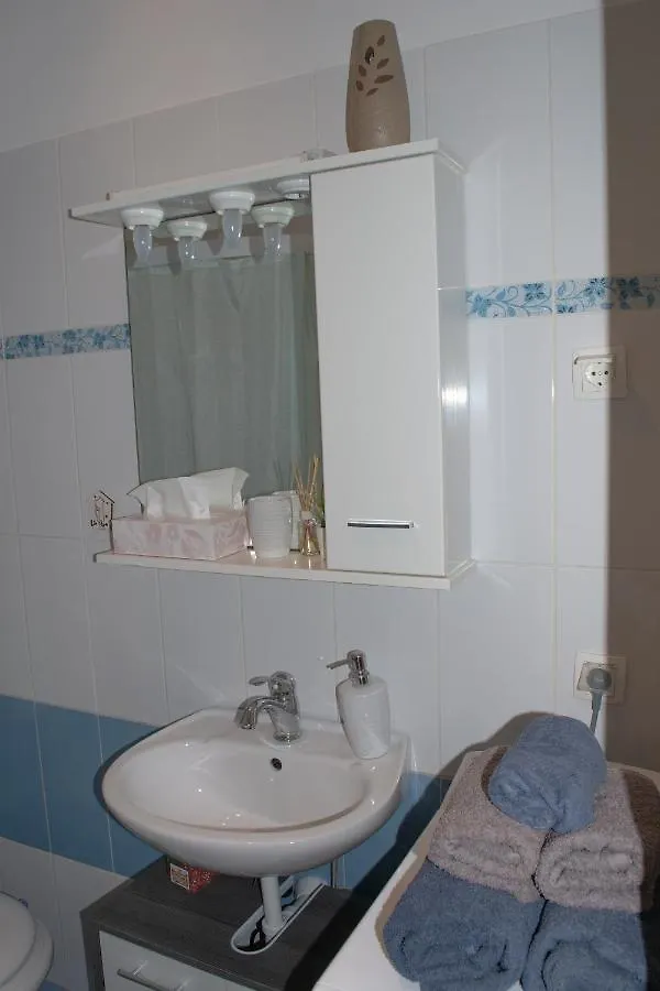 Studio Apartment Kontiki Rijeka