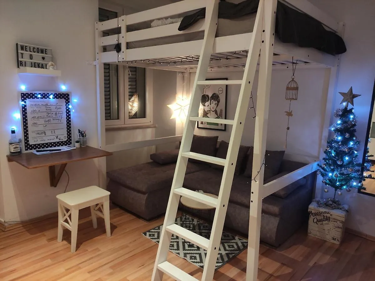 Studio Apartment Kontiki Rijeka